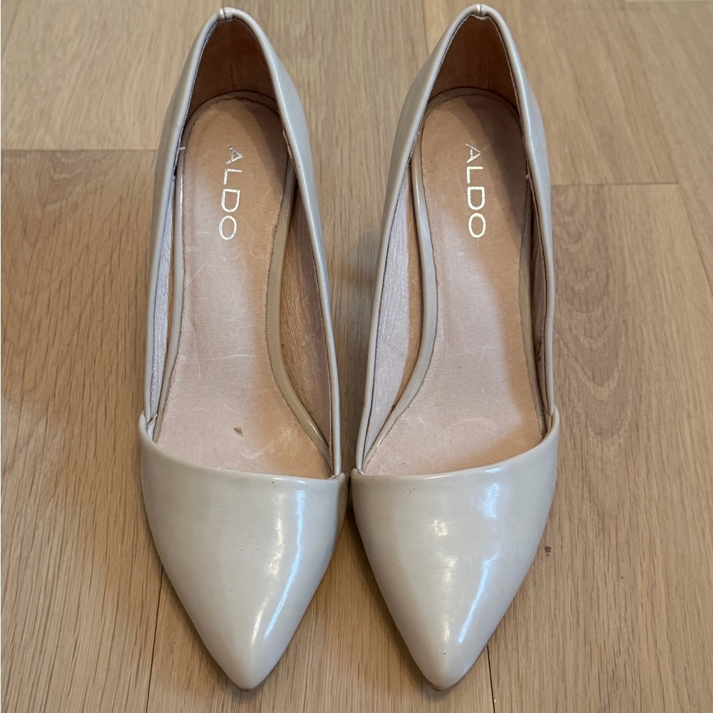 ALDO Nude Patent Pointed Toe Heels 38.5 US 7.5 8 - Picture 2 of 4